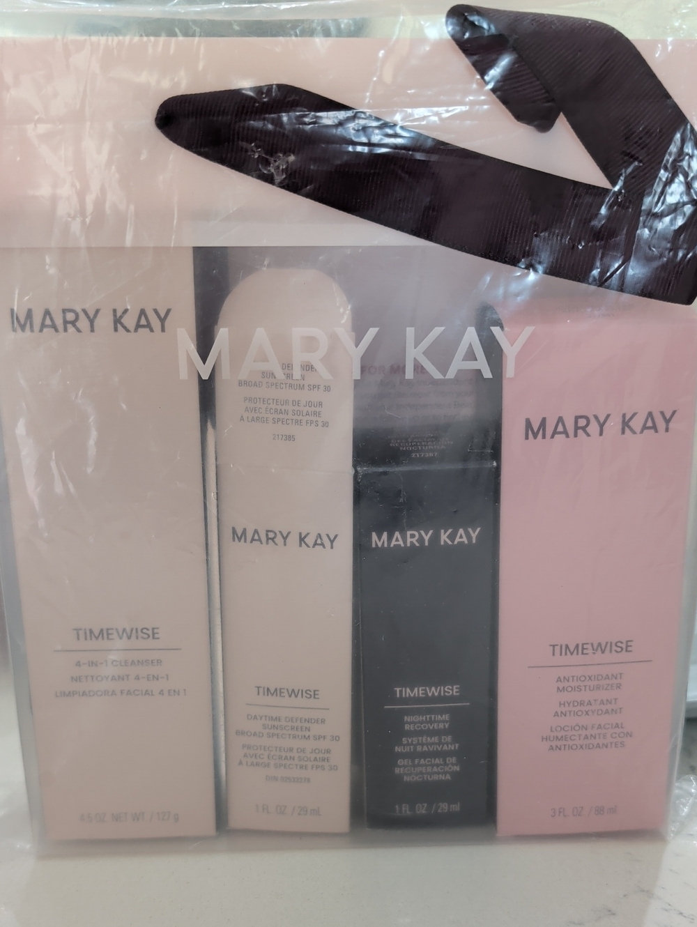 Mary Kay TimeWise Skincare Set - Pink/Black/Cream